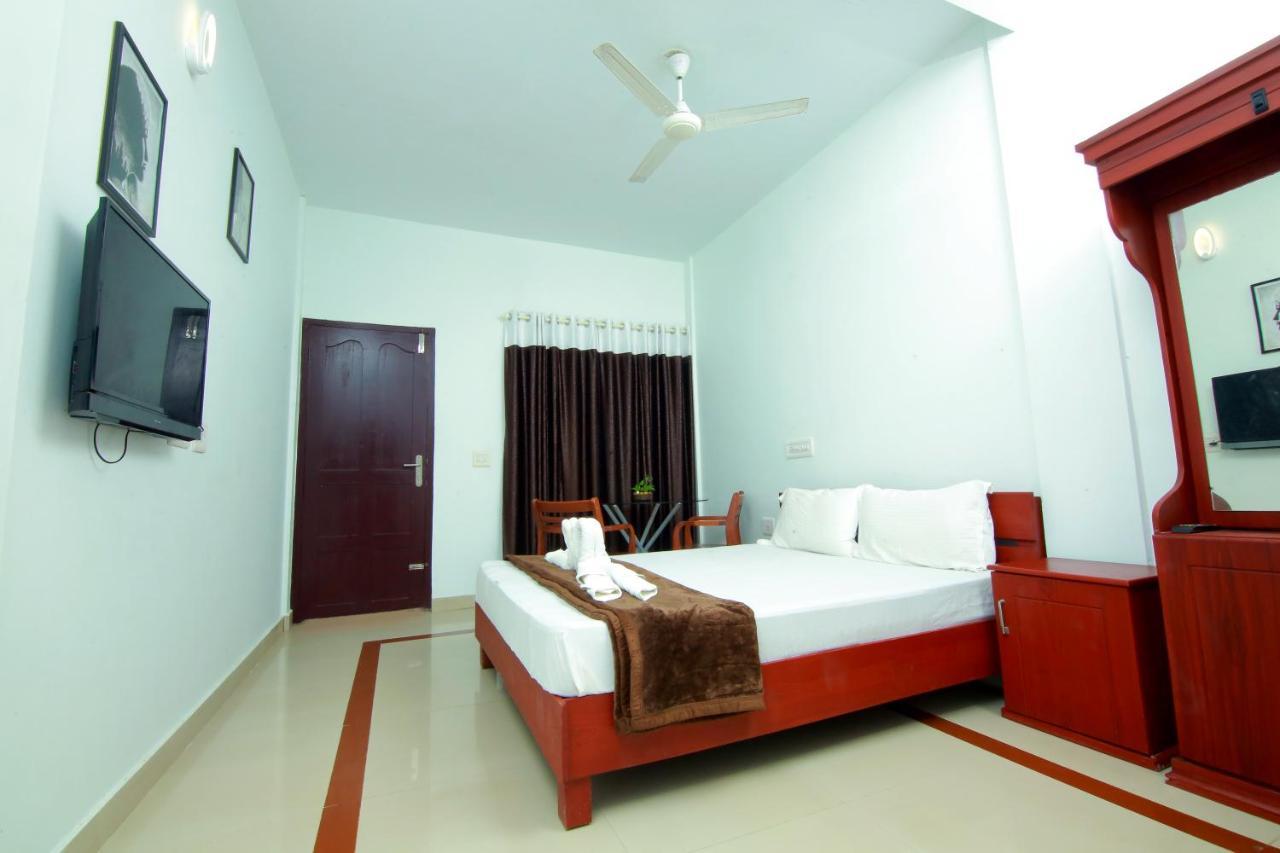 Shalom Beach Residency Hotel Alappuzha Exterior photo