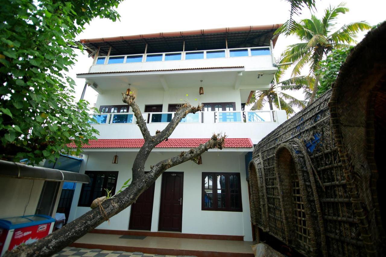 Shalom Beach Residency Hotel Alappuzha Exterior photo