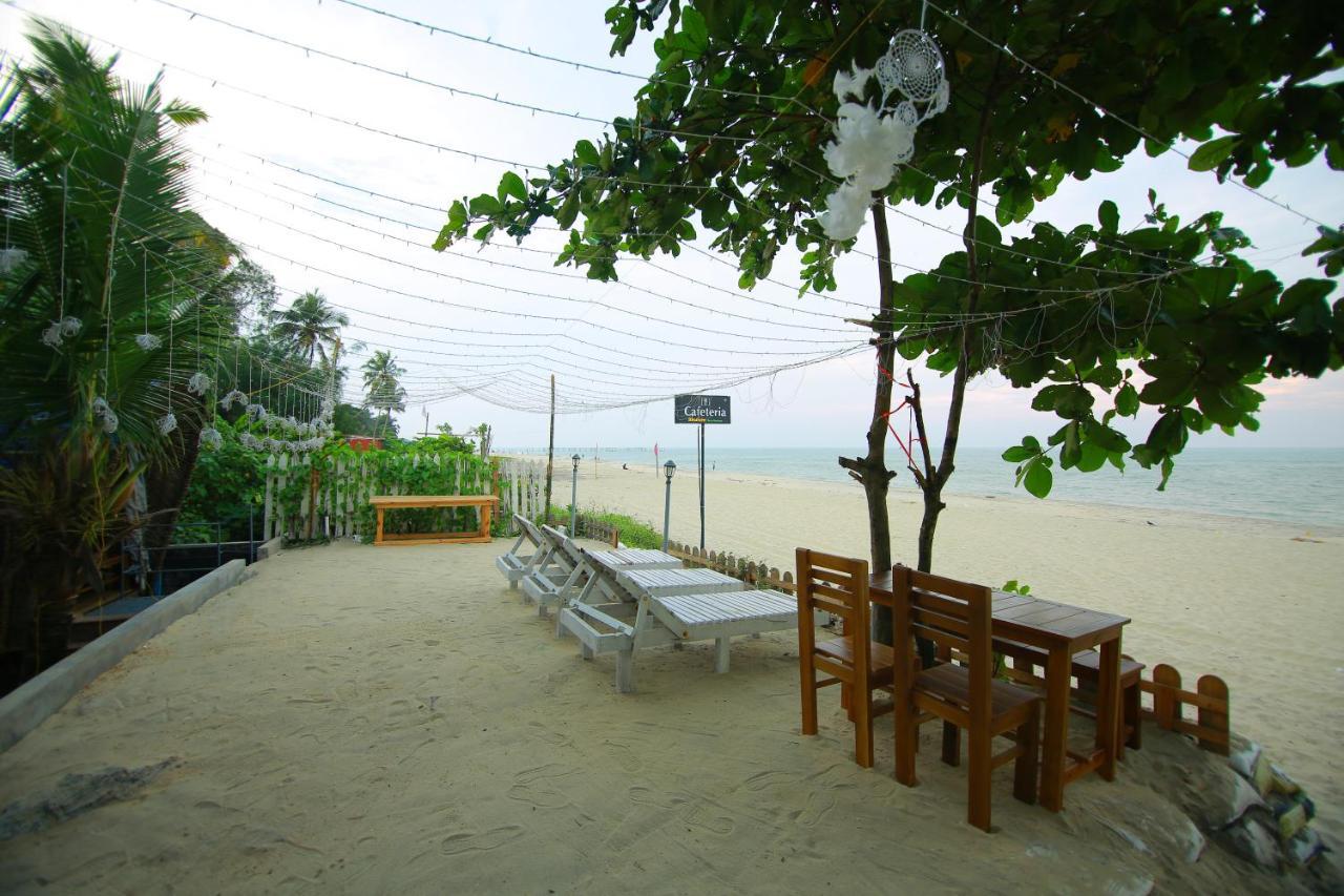 Shalom Beach Residency Hotel Alappuzha Exterior photo