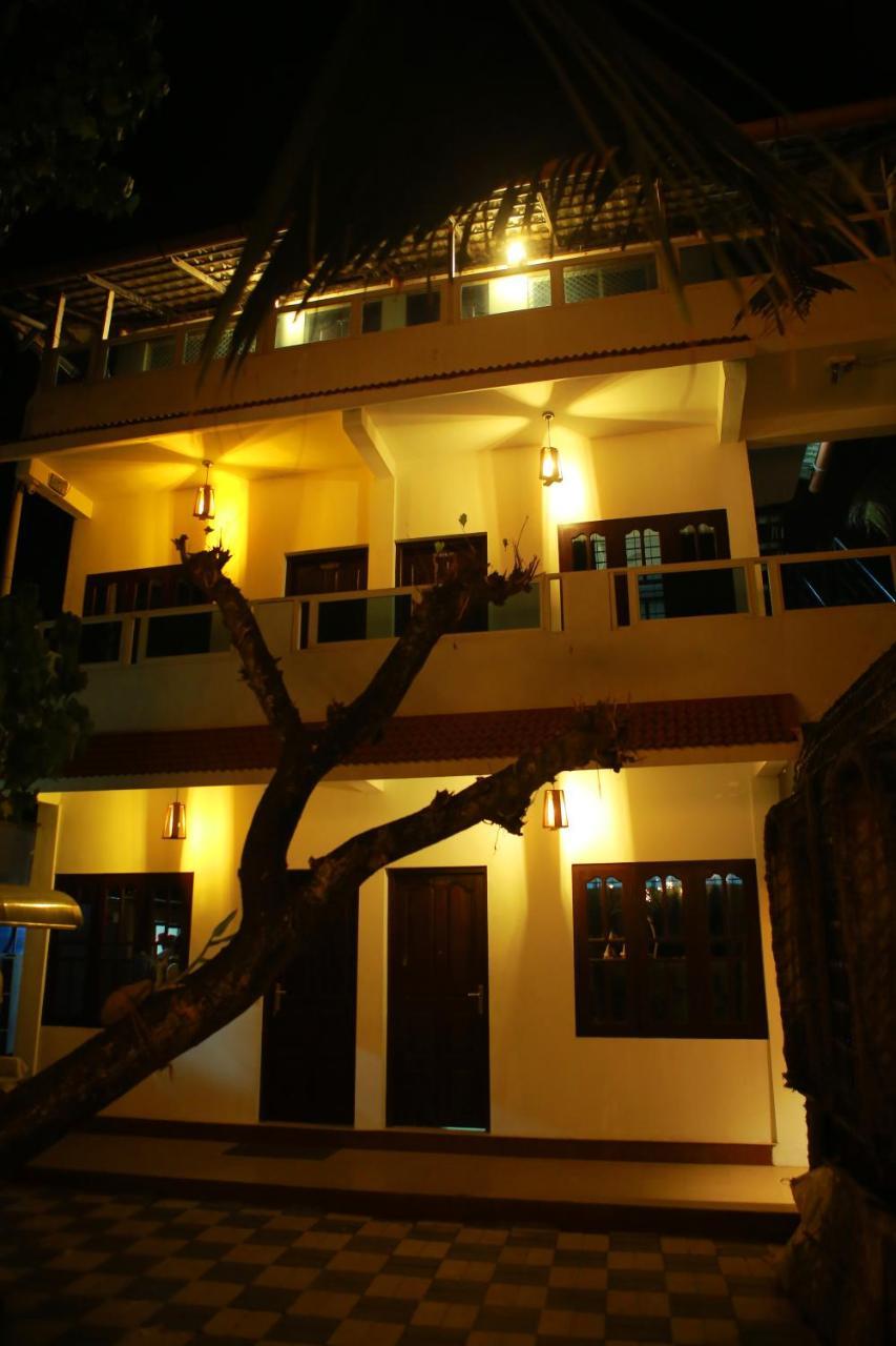 Shalom Beach Residency Hotel Alappuzha Exterior photo