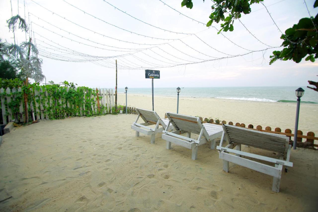 Shalom Beach Residency Hotel Alappuzha Exterior photo